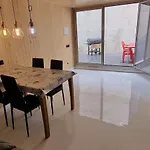 Loft Con 2 Dormitorios, Jacuzzi Y Garage Apartament Cambrils
