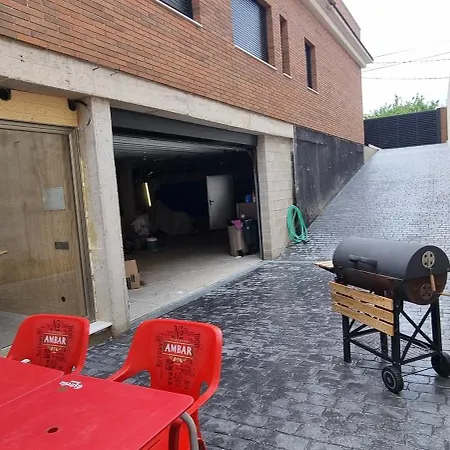 Loft Con 2 Dormitorios, Jacuzzi Y Garage * Cambrils