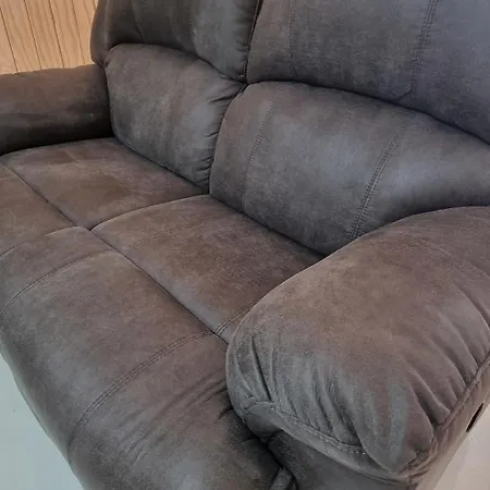 Loft Con 2 Dormitorios, Jacuzzi Y Garage 公寓 坎布里尔斯