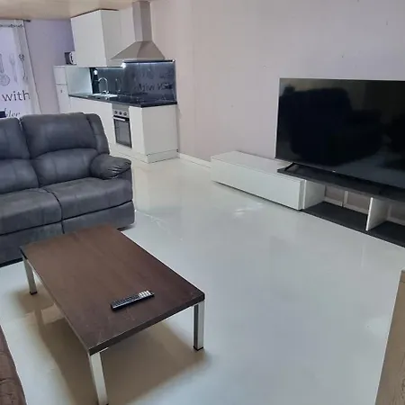 Loft Con 2 Dormitorios, Jacuzzi Y Garage Apartment Cambrils