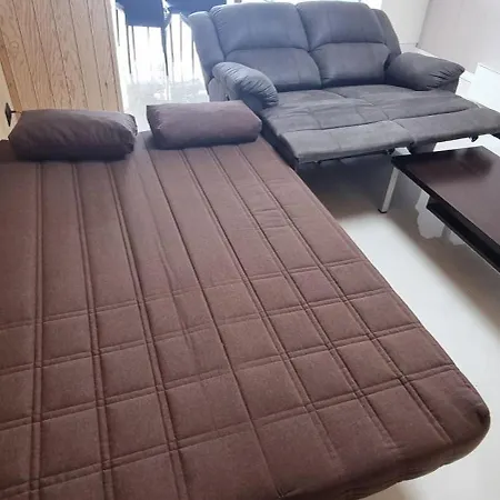 Loft Con 2 Dormitorios, Jacuzzi Y Garage דירה