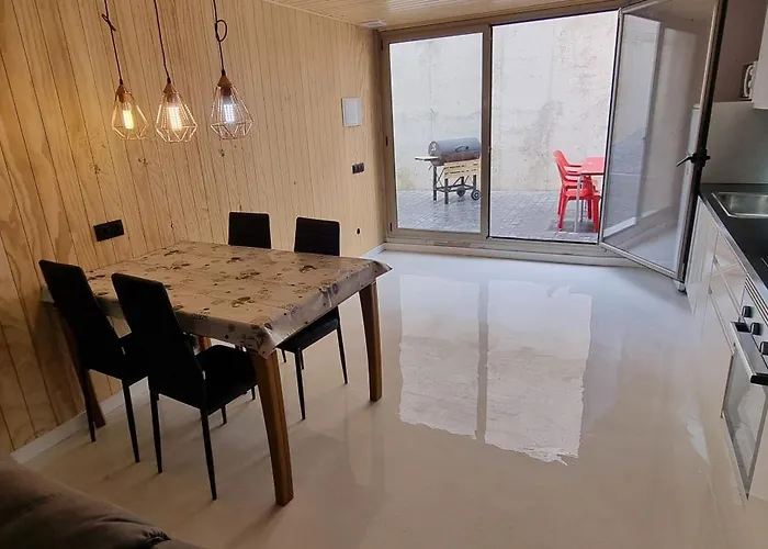 Loft Con 2 Dormitorios, Jacuzzi Y Garage Lägenhet Cambrils